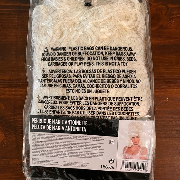 Wig Halloween - Picture 2 of 2